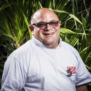 tezanos, 35, estudio