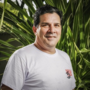 americo, 35, estudio