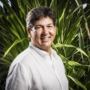 anglada, 35, estudio