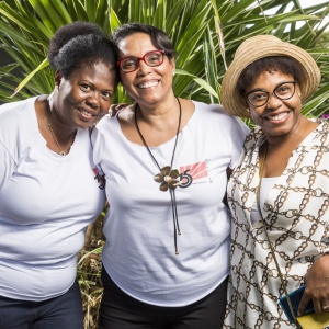 cornelia, digna, 35, estudio